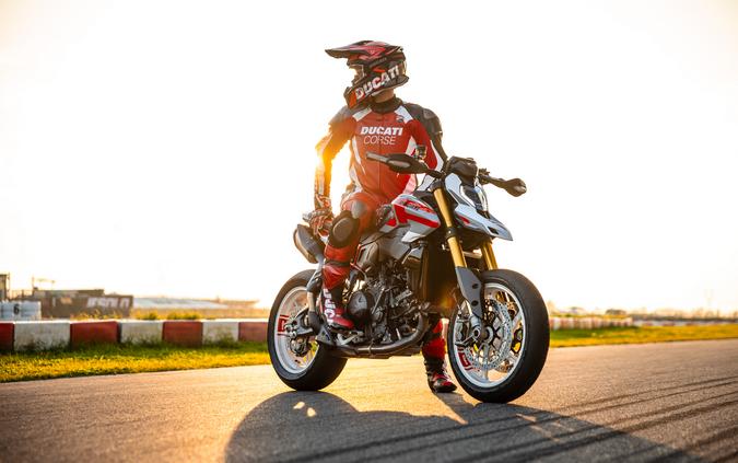 2026 Ducati Hypermotard V2 SP
