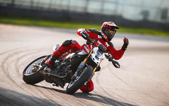 2026 Ducati Hypermotard V2 SP