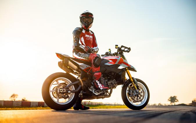 2026 Ducati Hypermotard V2 SP