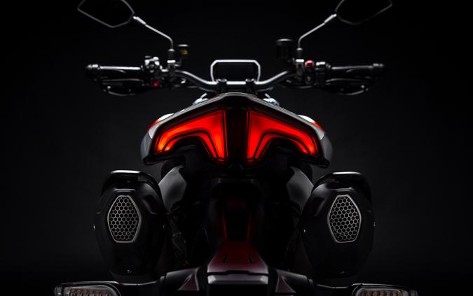2026 Ducati Hypermotard V2 SP