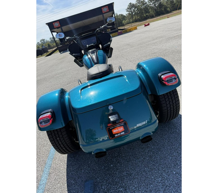 FLTRT 2026 Road Glide 3