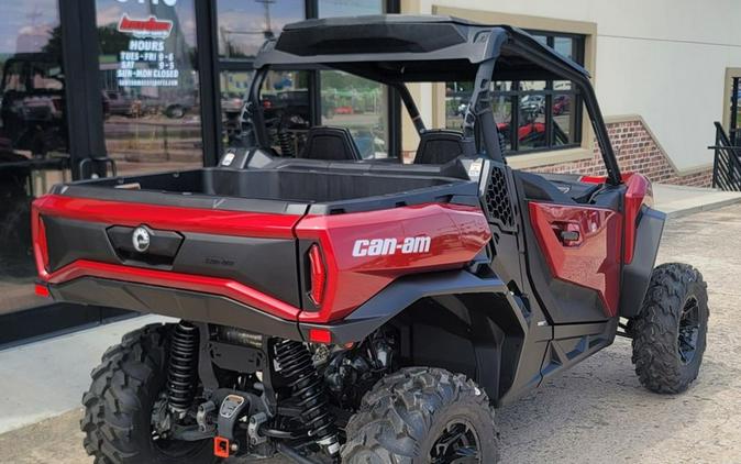 2024 Can-Am® Commander XT 700