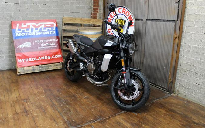 2025 Husqvarna® Svartpilen 801