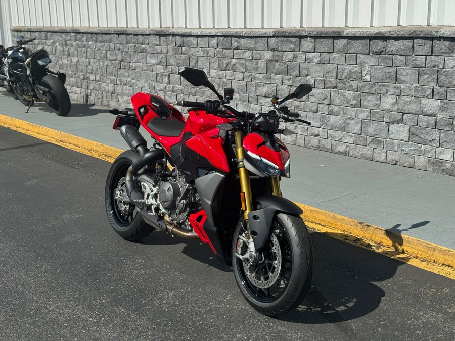 2025 Ducati Streetfighter V2 S