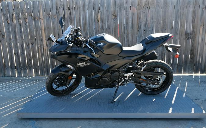 2026 KAWASAKI NINJA 500