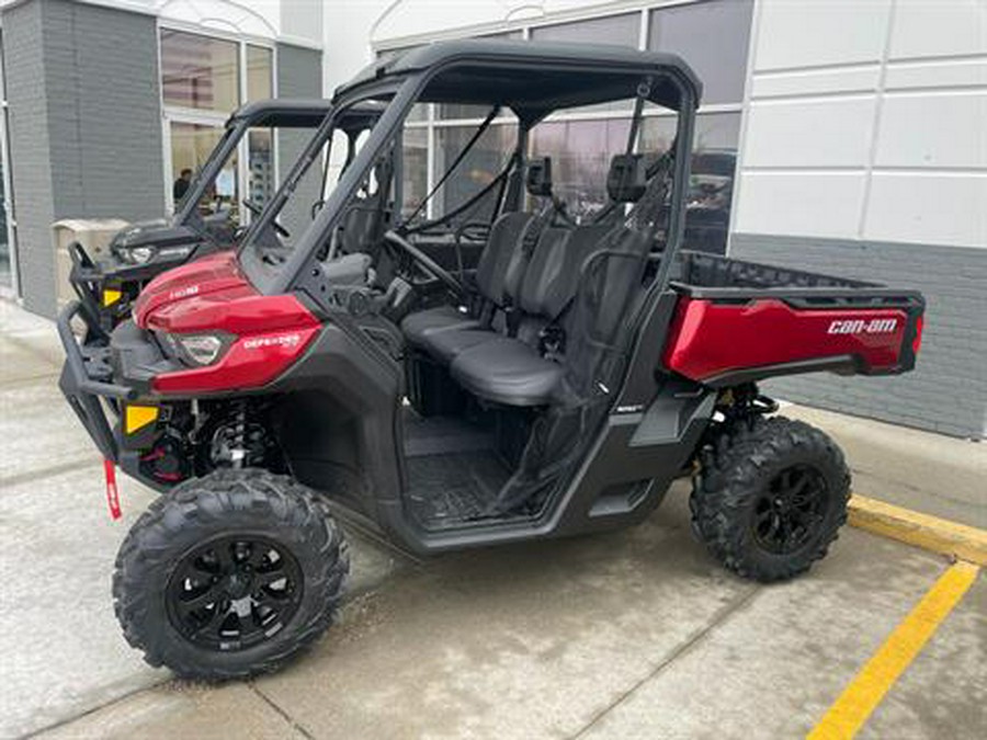 2024 Can-Am Defender XT HD10