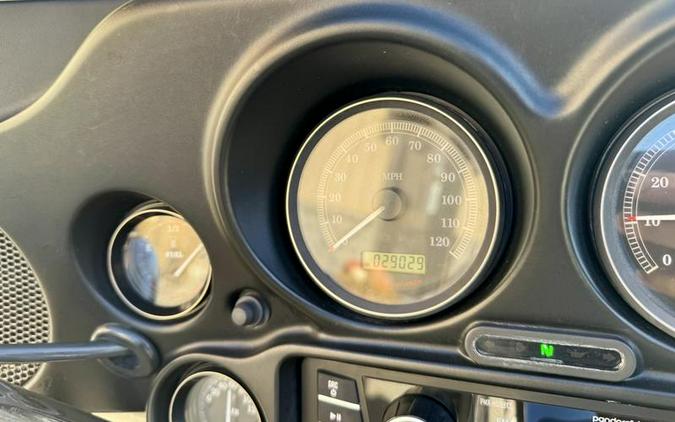 2010 Harley-Davidson® FLHTCU - Ultra Classic® Electra Glide