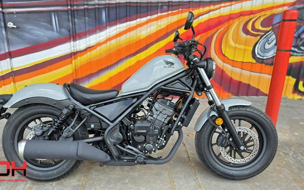 2026 Honda® Rebel 300 E-Clutch