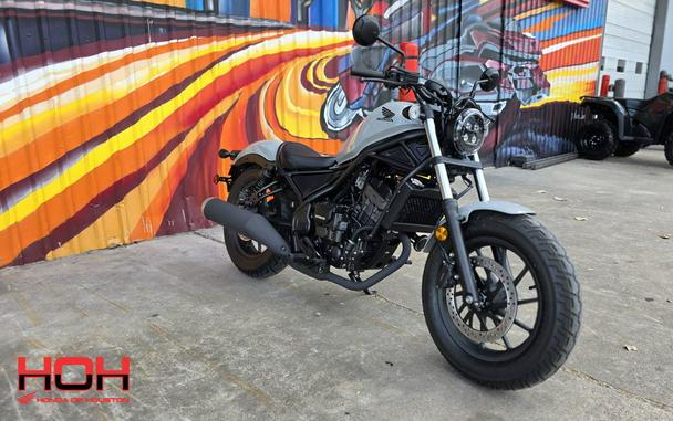 2026 Honda® Rebel 300 E-Clutch