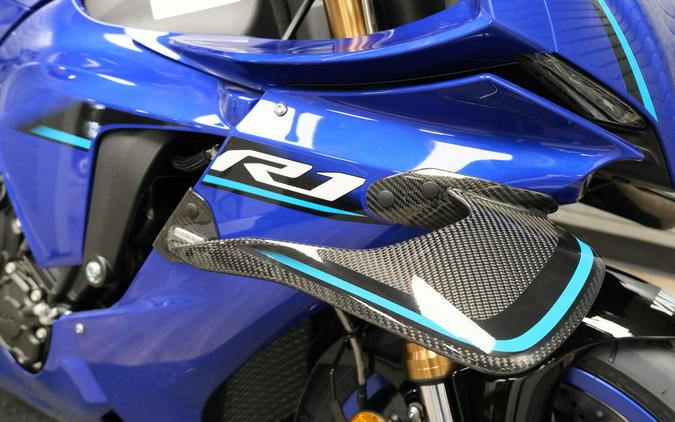 2026 YAMAHA YZFR1