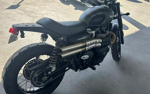 2022 Triumph Street Scrambler Base