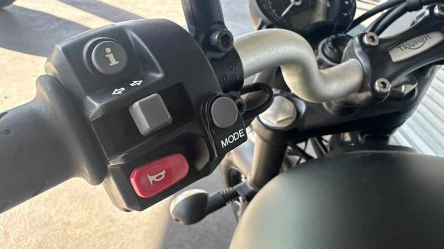 2022 Triumph Street Scrambler Base