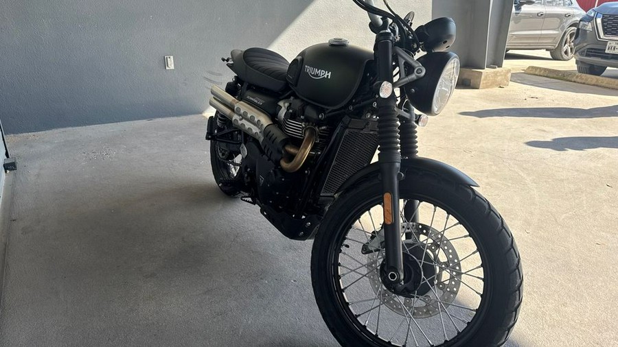 2022 Triumph Street Scrambler Base