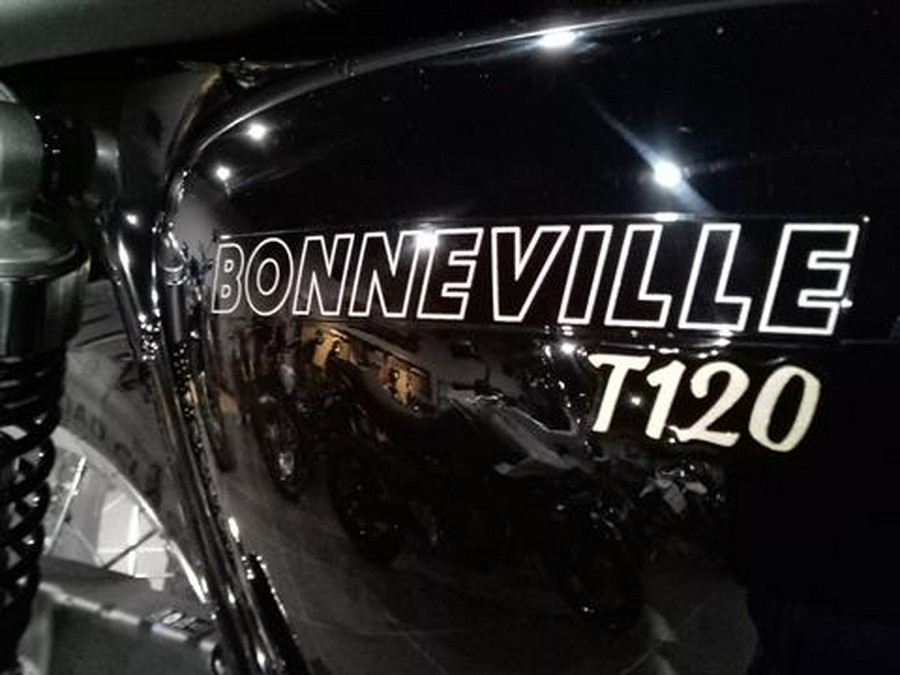 2024 Triumph Bonneville T120
