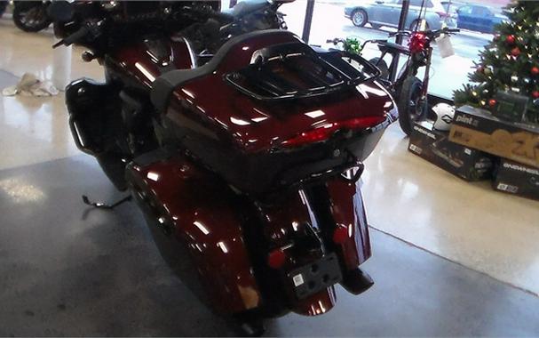 2024 Indian Motorcycle Roadmaster Dark Horse with PowerBand Audio Package