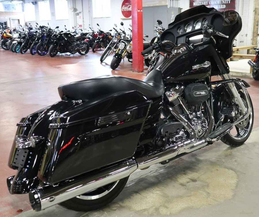 2022 Harley-Davidson Street Glide®