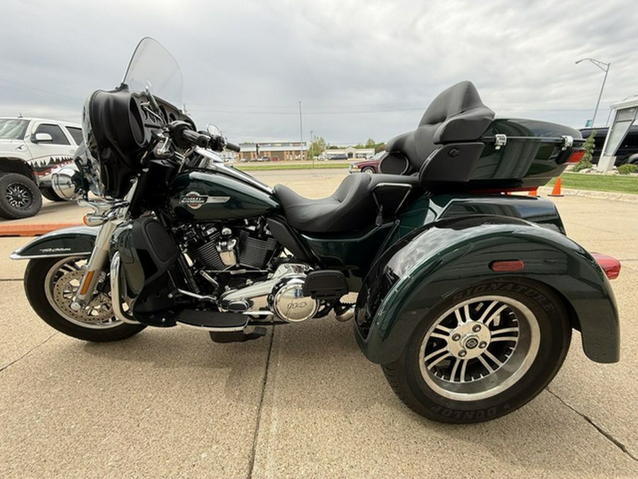 2024 Harley-Davidson Trike FLHTCUTG - Tri Glide Ultra