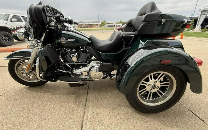 2024 Harley-Davidson Trike FLHTCUTG - Tri Glide Ultra