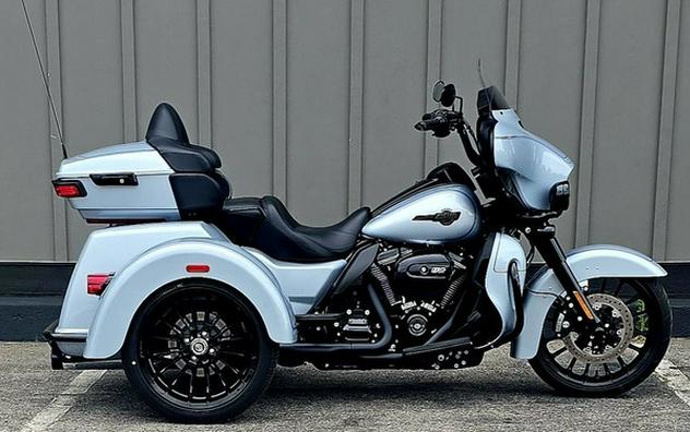 2025 Harley-Davidson FLHTCUTG - Tri Glide Ultra