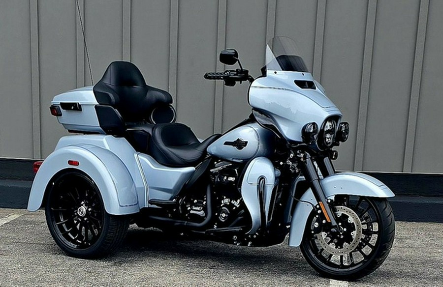 2025 Harley-Davidson FLHTCUTG - Tri Glide Ultra