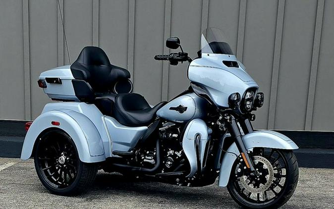 2025 Harley-Davidson FLHTCUTG - Tri Glide Ultra