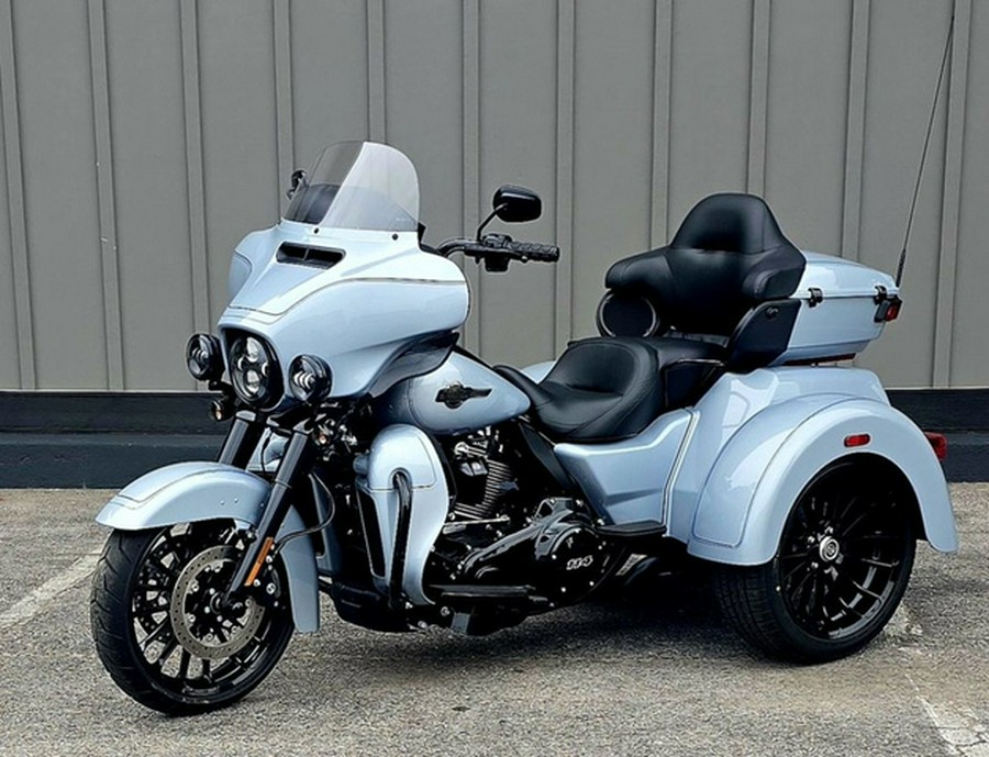 2025 Harley-Davidson FLHTCUTG - Tri Glide Ultra