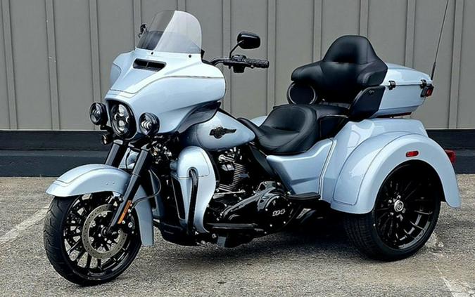 2025 Harley-Davidson FLHTCUTG - Tri Glide Ultra