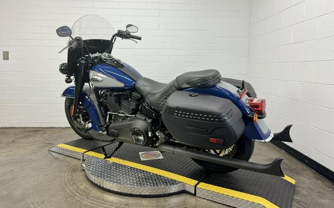 2023 Harley-Davidson Heritage Classic BLACK W/ PINSTRIPE