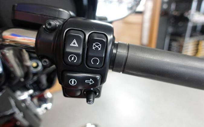 2017 Harley-Davidson Street Glide Special