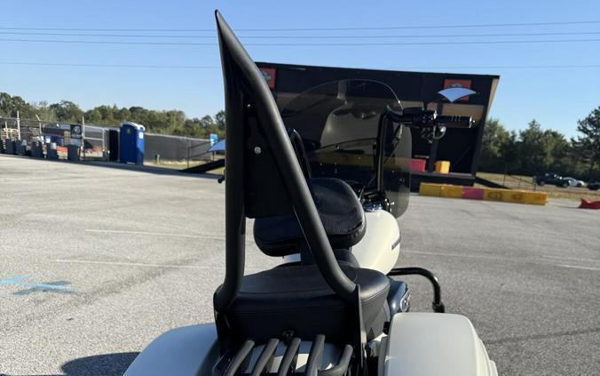 FLHRXS 2019 Road King Special