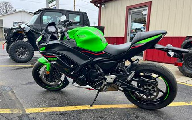 2022 Kawasaki Ninja 650 KRT Edition