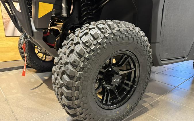 2024 Can-Am Defender XT HD10