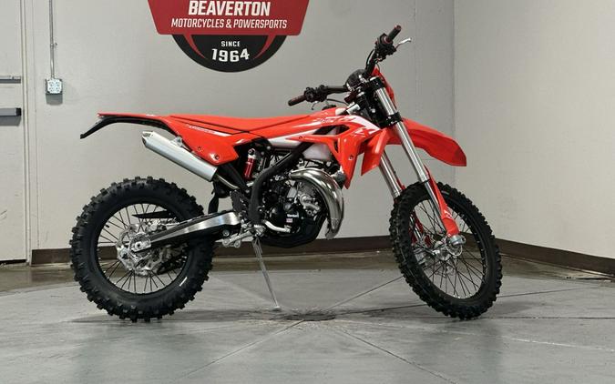 2027 BETA Xtrainer 200