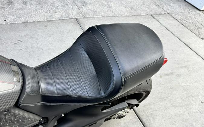 2017 Ducati Diavel Carbon Asphalt Grey and Matt Carbon