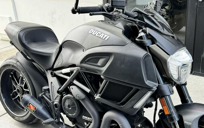 2017 Ducati Diavel Carbon Asphalt Grey and Matt Carbon