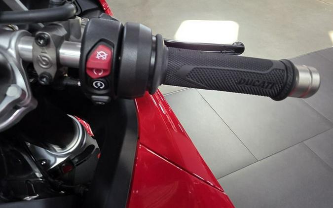 2026 Ducati Panigale V4