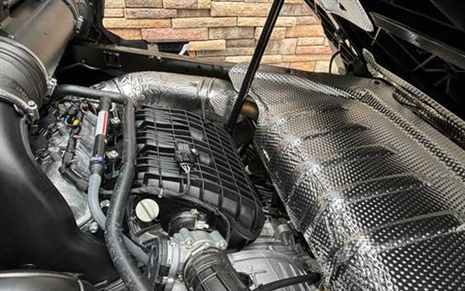 2027 Can-Am DEFENDER XU XT CAB HD10 TRIPLE