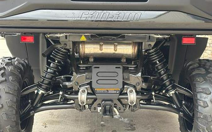 2027 Can-Am DEFENDER XU XT CAB HD10 TRIPLE