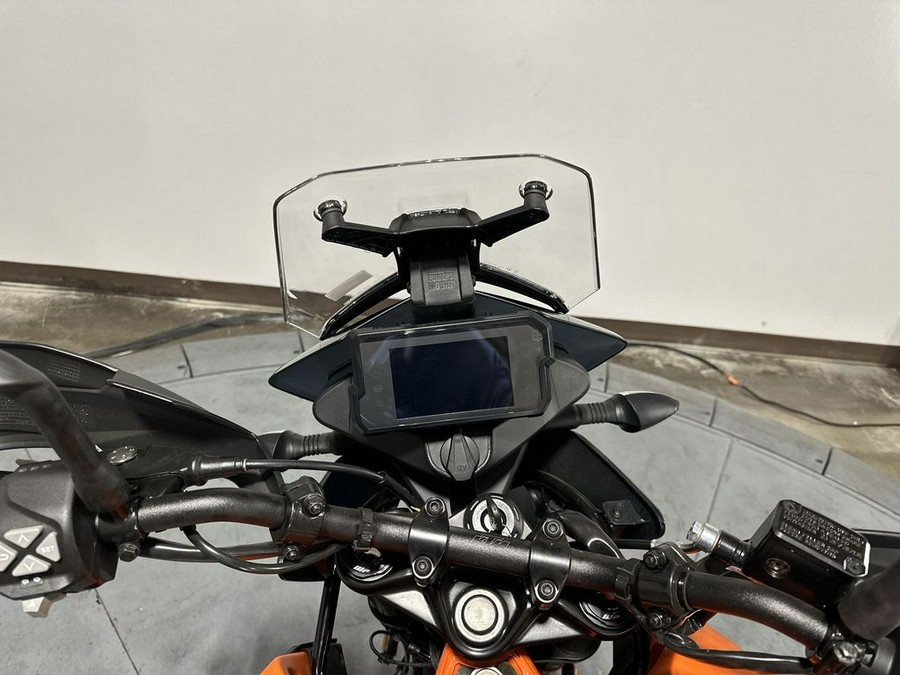 2024 KTM Adventure 390