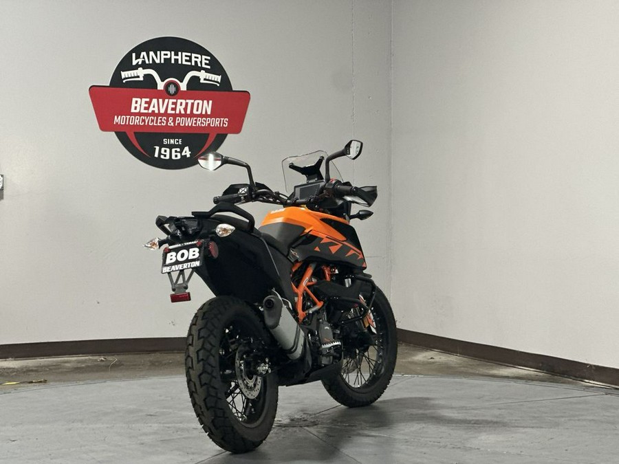 2024 KTM Adventure 390
