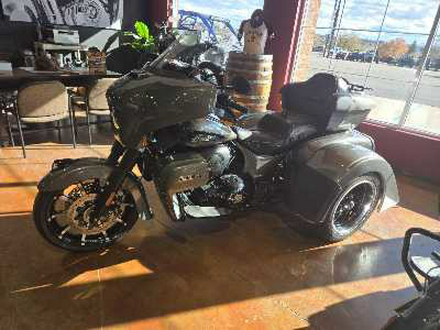 2025 Indian Motorcycle ROADMASTER DARK HORSE TRIKE