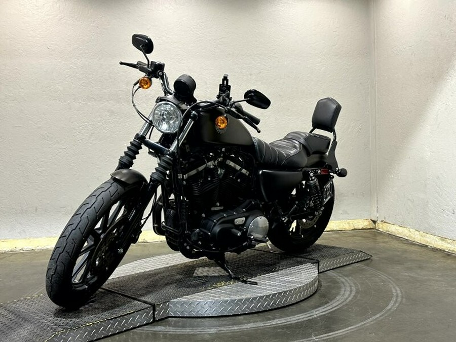 Harley-Davidson® Iron 883™ 2021 XL 883N 408018A RIVER ROCK GRAY DENIM