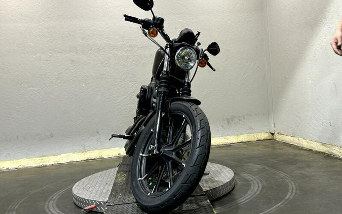 Harley-Davidson® Iron 883™ 2021 XL 883N 408018A RIVER ROCK GRAY DENIM