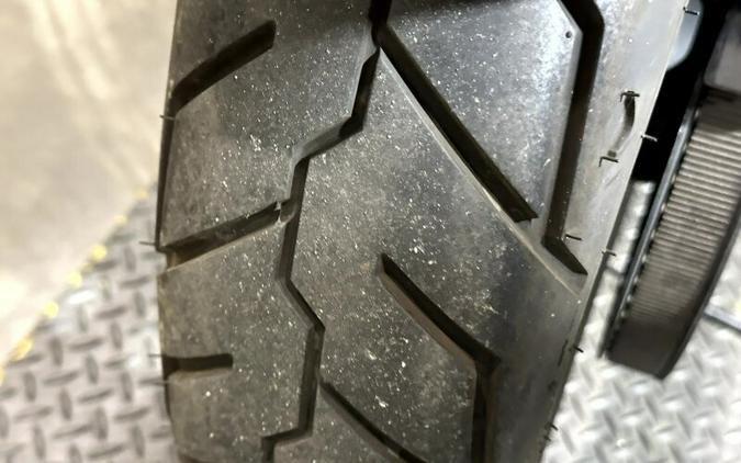 Harley-Davidson® Iron 883™ 2021 XL 883N 408018A RIVER ROCK GRAY DENIM