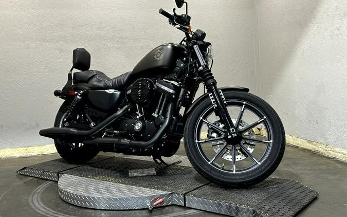 Harley-Davidson® Iron 883™ 2021 XL 883N 408018A RIVER ROCK GRAY DENIM