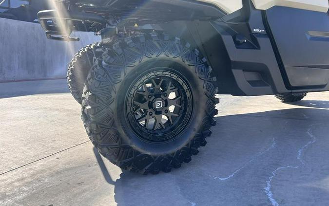 2025 Can-Am® Defender MAX Limited HD10 Desert Tan & Stealth Black
