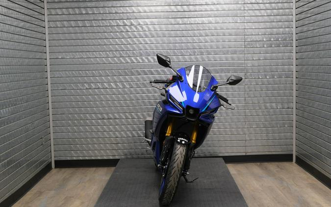 2026 YAMAHA YZFR3 ABS