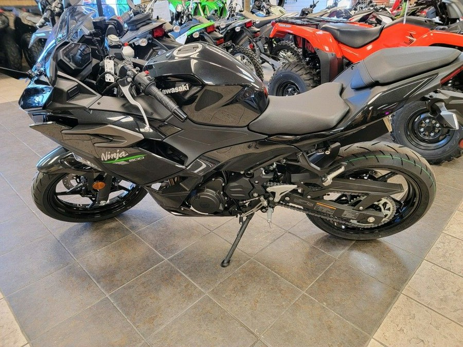 2024 Kawasaki Ninja® 500 ABS