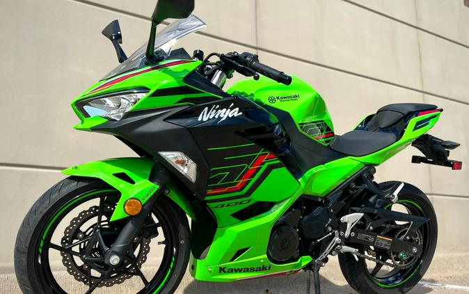 2023 Kawasaki Ninja 400 ABS KRT Edition