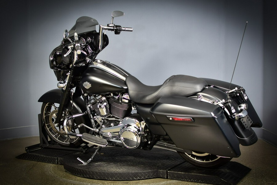 2022 Harley-Davidson Street Glide Special